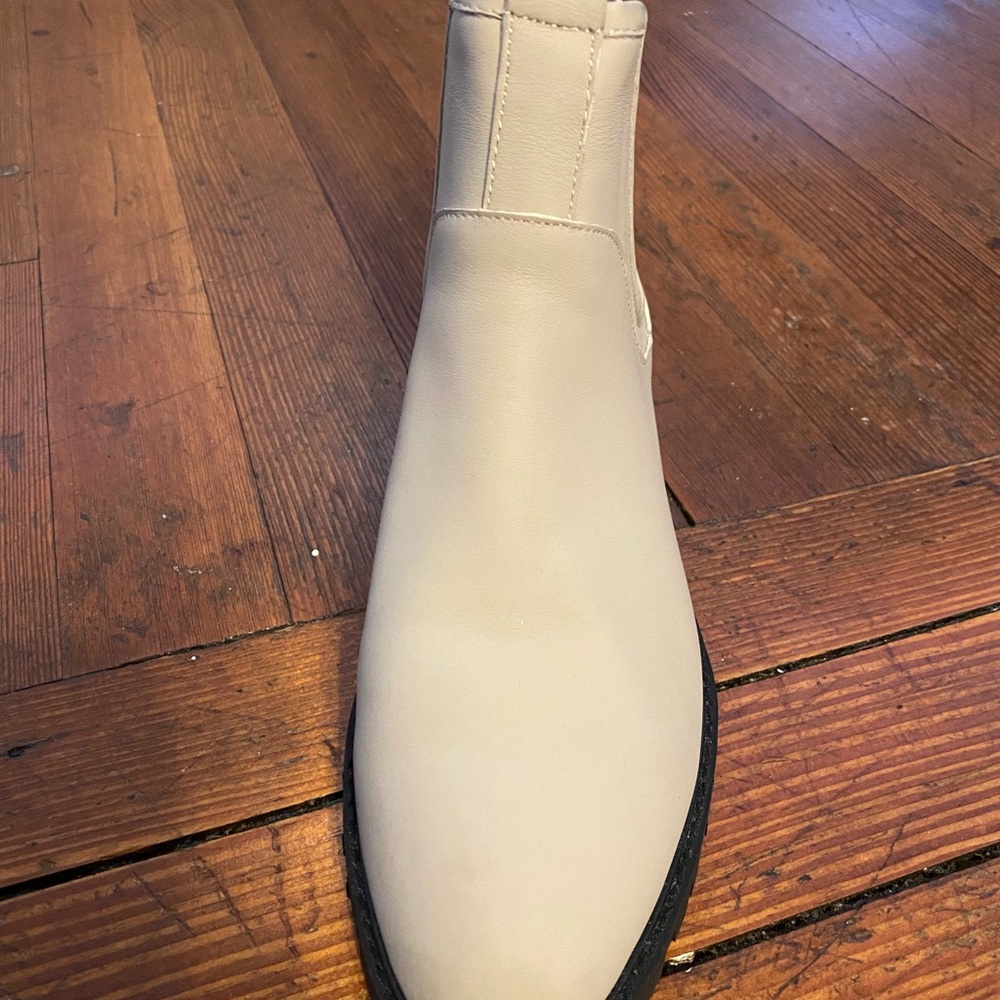 Senso Booties - Picture 2 of 4